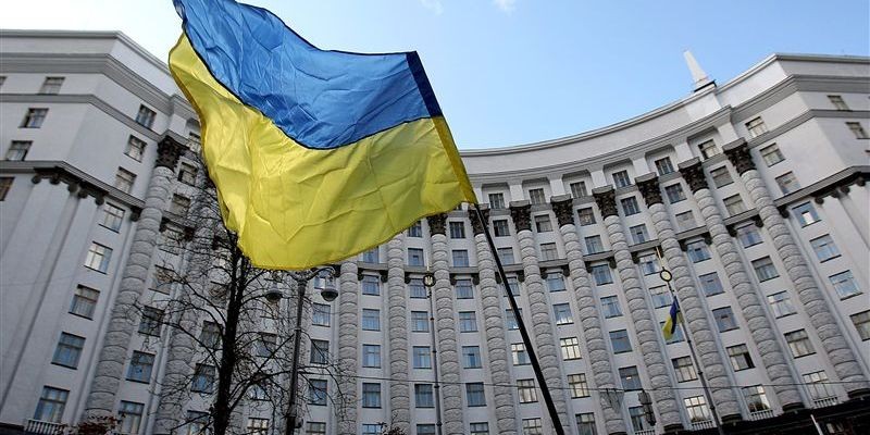Палки от украинского законодательства в колесах благотворительных фондов